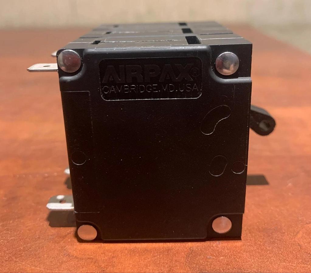 Used Genuine OEM Cummins HDKBB HDKBC AirPax Circuit Breaker 15A 250V | PN 320-2433-02