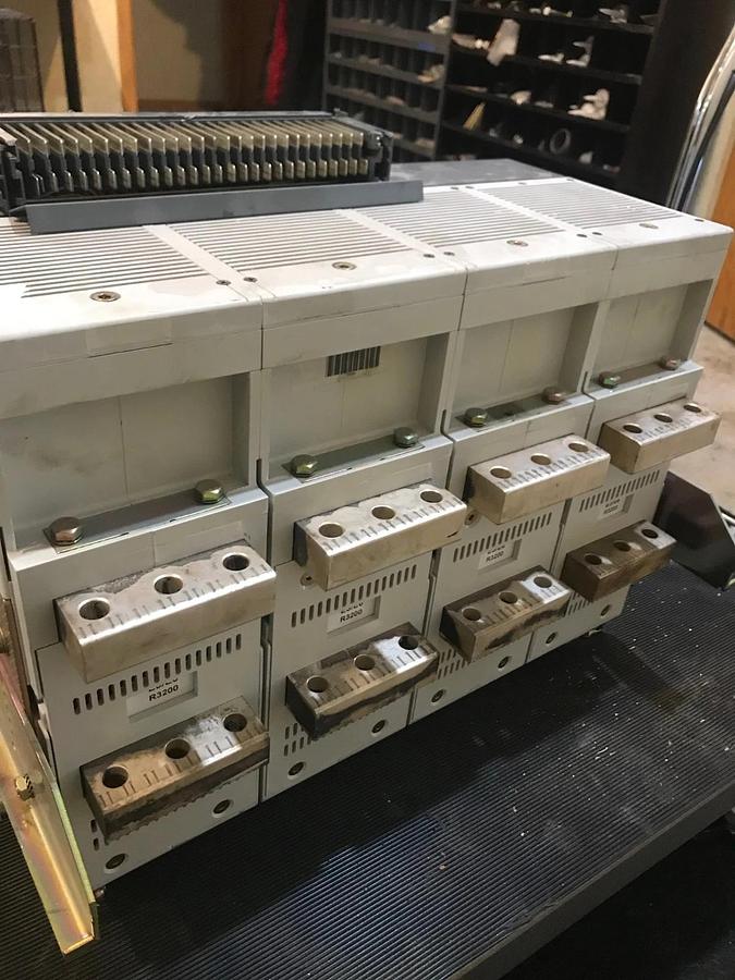 Used 3,200 Amp ABB Circuit Breaker w/ Draw Out Breaker Cradle | SACE E3H 32