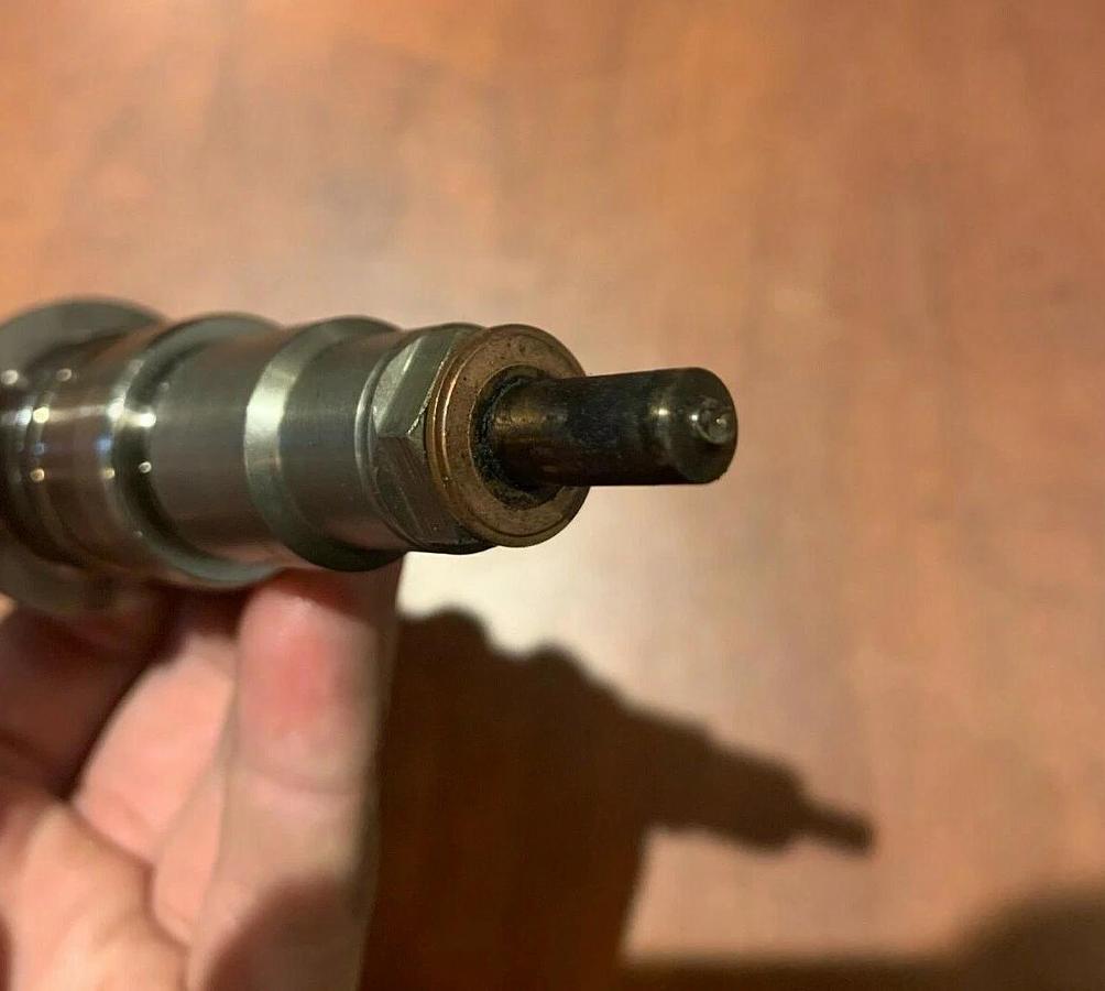 Used Genuine OEM Cummins 5254261PX Fuel Injector CORE (NOT WORKING)