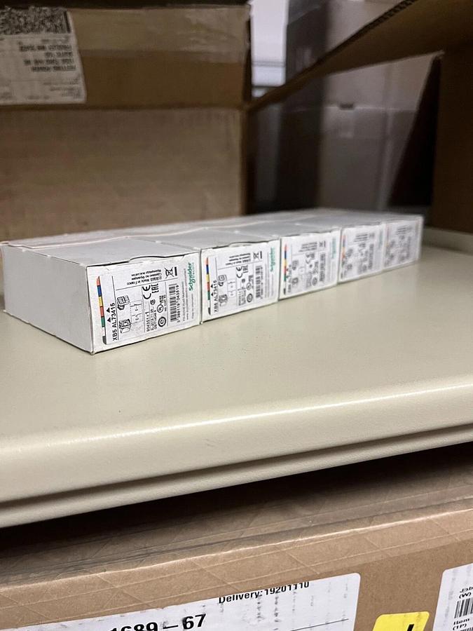 Used New Schneider Electric XB5AL73415 I/O Push Button Switch - P/N: A034T921