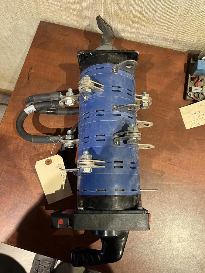 Used Used Kraus & Naimer X400 400A Voltage Selector Switch from C200D2RE