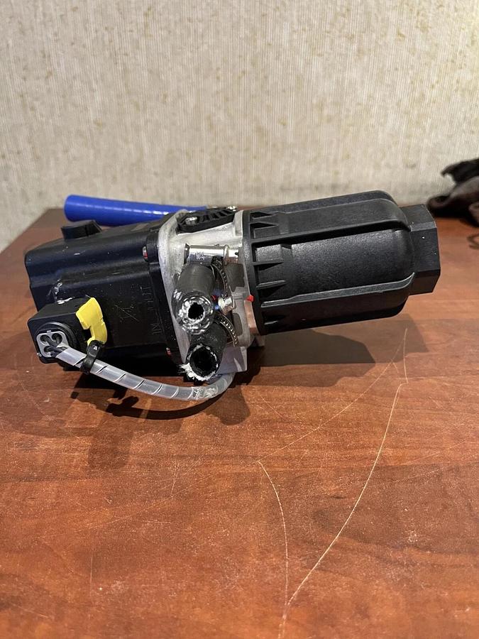 New Cummins Doser Pump - P/N: 5471899 - S/N: SMXC139233827