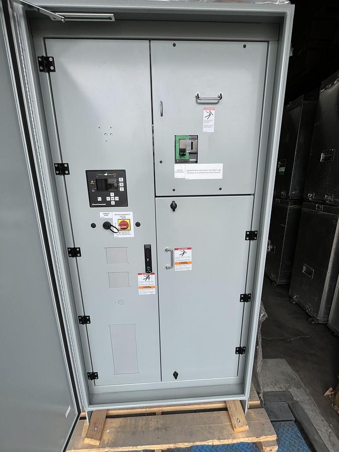 New 600 Amp 480VAC Cummins CXTCSE8 Spec. A Automatic Transfer Switch - S/N: B23M208374