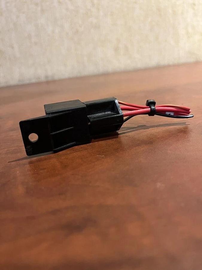 Used Start Relay taken from Generac MMG45IF4