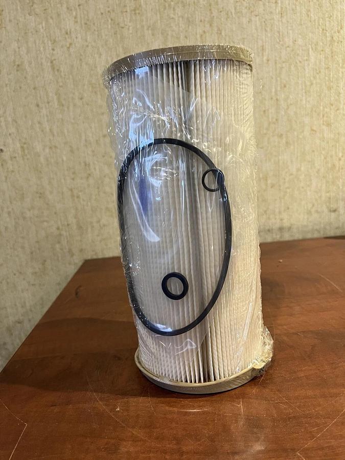 New Donaldson Fuel Filter Water Separator Cartridge - P/N: P552020