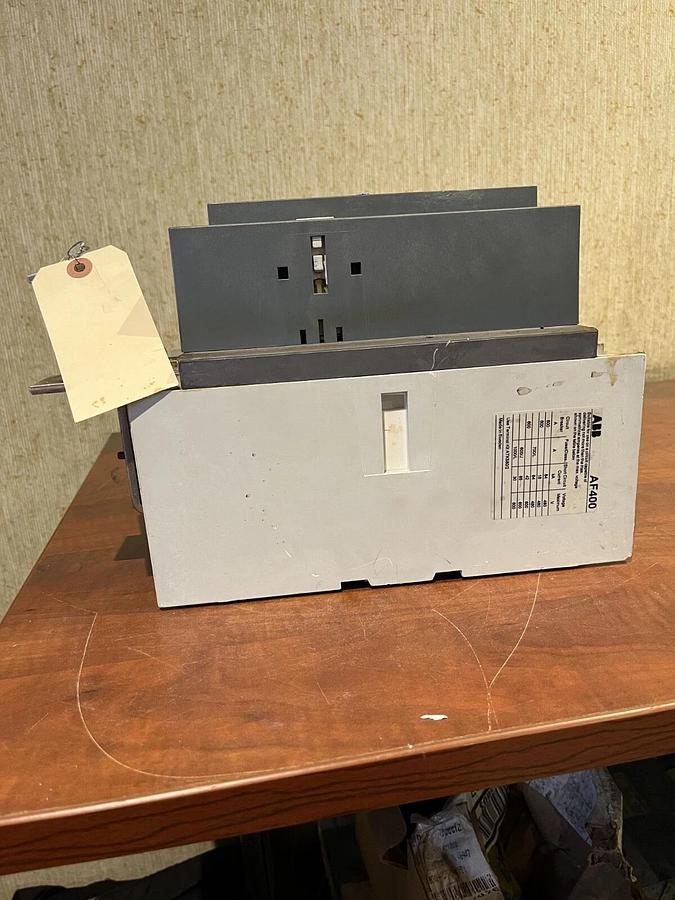 Used ABB AF400-30 Contactor - 550A 600 VAC - For Use with Design E Motor
