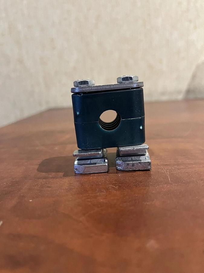 New Stauff Mounting Clamps P/N: CRA-212.7-PP-DP-AS-U-W3-K