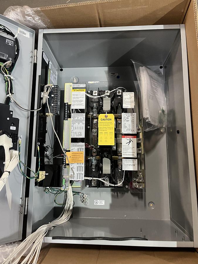 New 150 Amp 480VAC Cummins OTECB Spec. B Automatic Transfer Switch - S/N: E23M242535