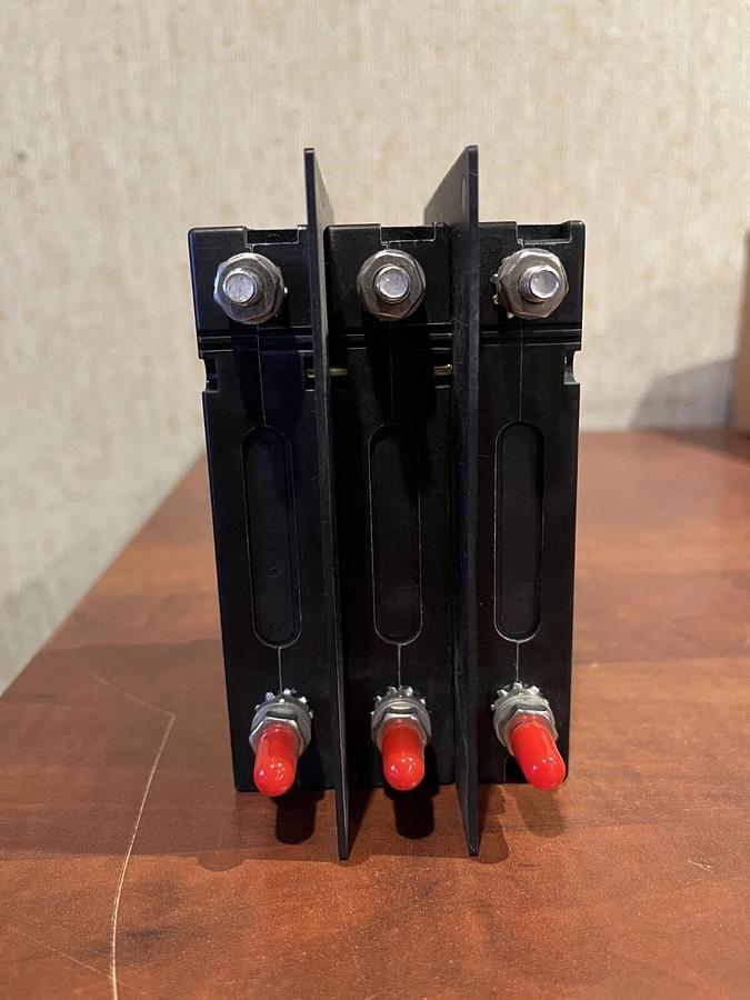 New 95 Amp Airpax Circuit Breaker - 229-3-29540-17 - Cummins P/N: 320-1836-67