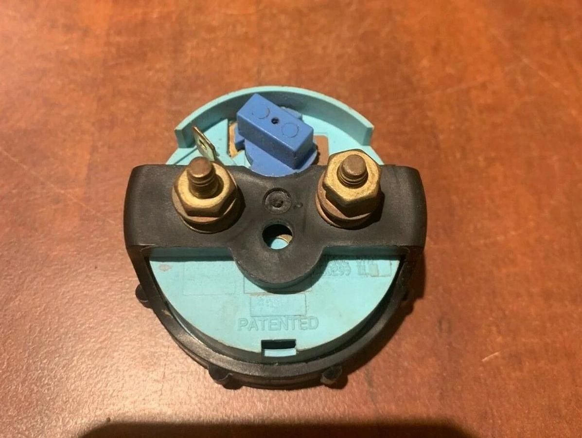 Used Used Cummins Battery Gauge 12VDC w/ Light | P/N: A032Z204