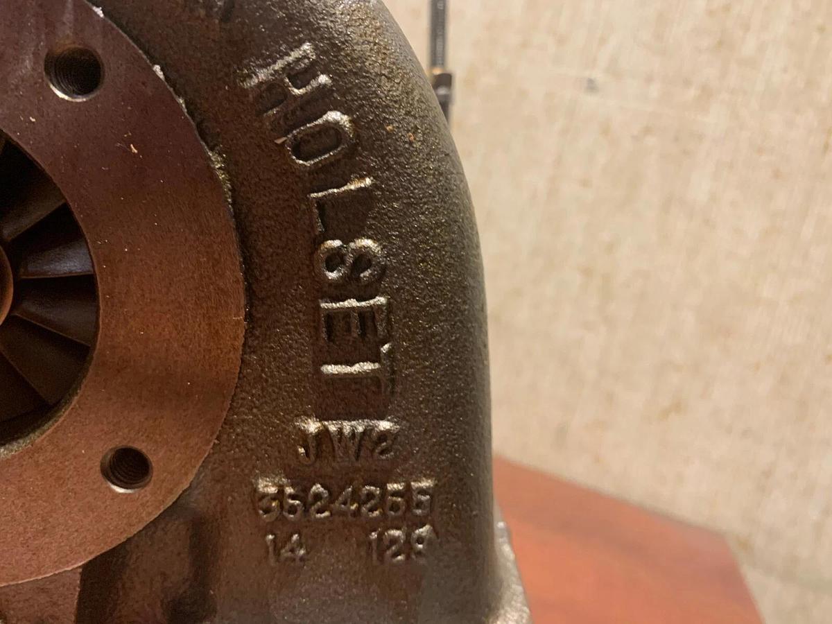 New Genuine OEM Holset Cummins Onan Turbocharger | PN: 3532793 3524255 0145-0682