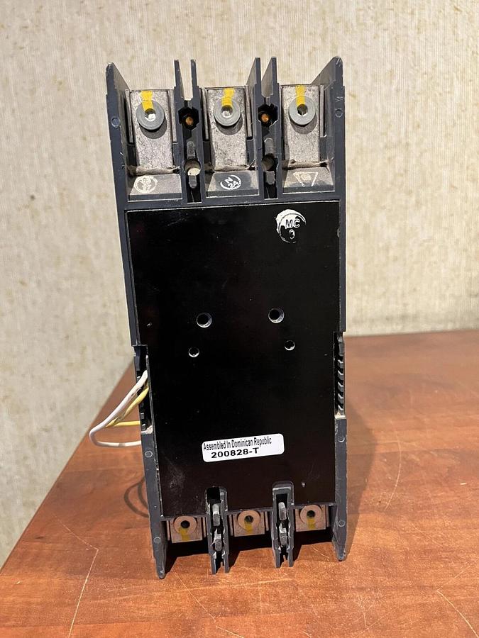Used Used 175 Amp 3 Pole Eaton JG3175S46 Circuit Breaker - From Wacker G50 Generator