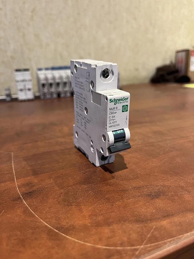 New 3 Amp Schneider Electric Multi9 C60SP UL1077 Circuit Breaker - P/N: M9F22103