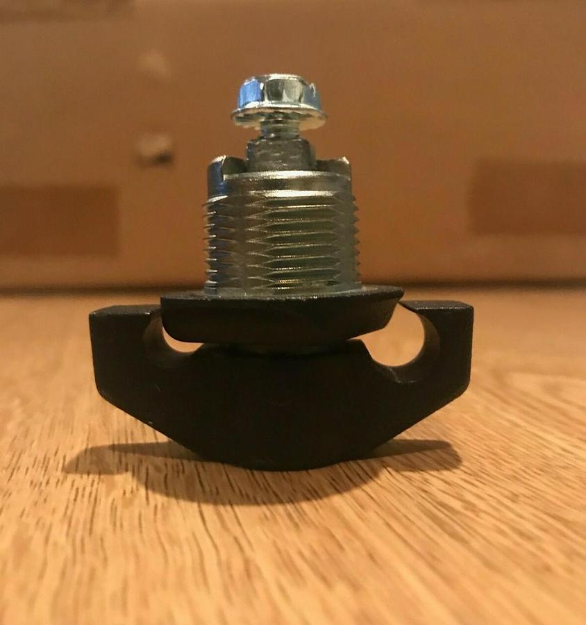 Used Padlockable Wing Knob Quarter Turn Door Latch for Cummins Generators