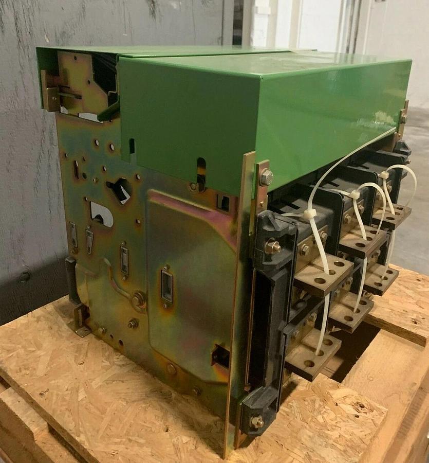 New Merlin Gerin MP/MC Circuit Breaker Chassis Cradle | P/N: 320-2015-02