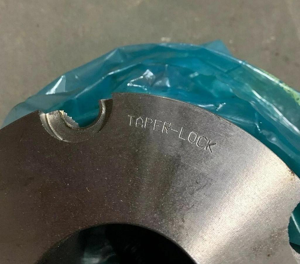 Used New Genuine OEM Baldor Dodge 117322 4040 X 2-7/16-KW BUSHING