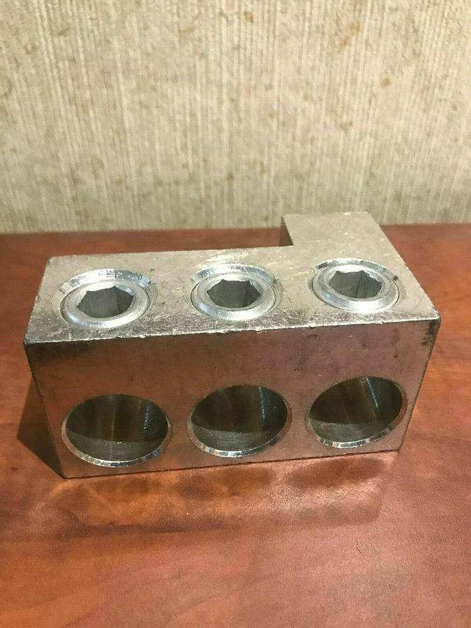 Used ILSCO D3183 750-300MCM AL-CU Three Barrel Lug Aluminum Mechanical