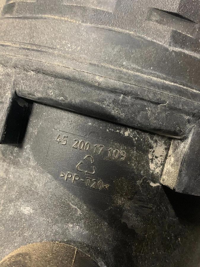 Used Used Wacker G50 Tier 4 Final Air Filter Assembly | P/N: 5200012263 5200012265