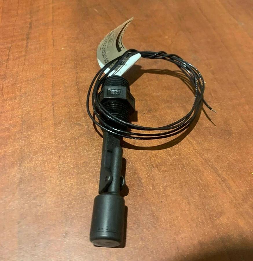 Used New Madison M7700 Liquid Level Float Switch 130 C Max 100 PSIG Max