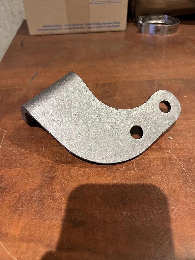 New Cummins Exhaust Outlet Connection Brace - P/N: 3977163