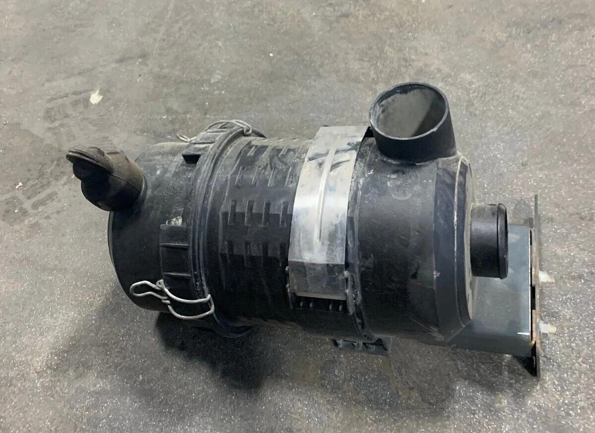 Used Used Wacker G50 Tier 4 Final Air Filter Assembly | P/N: 5200012263 5200012265