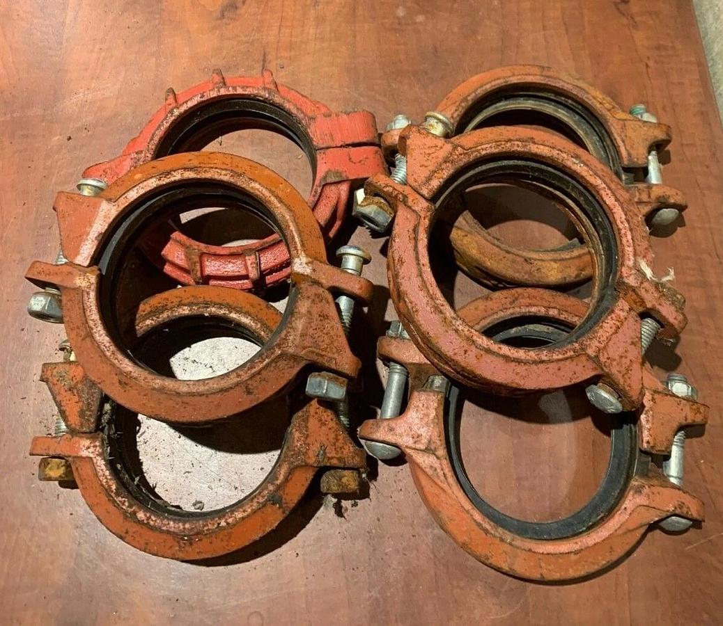 Used (6 Pack) Used 4" Pipe Coupling