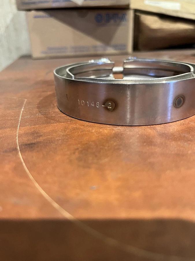 New R.G. Ray V-Clamp 3.5" - 3.25" - P/N: 10148-2