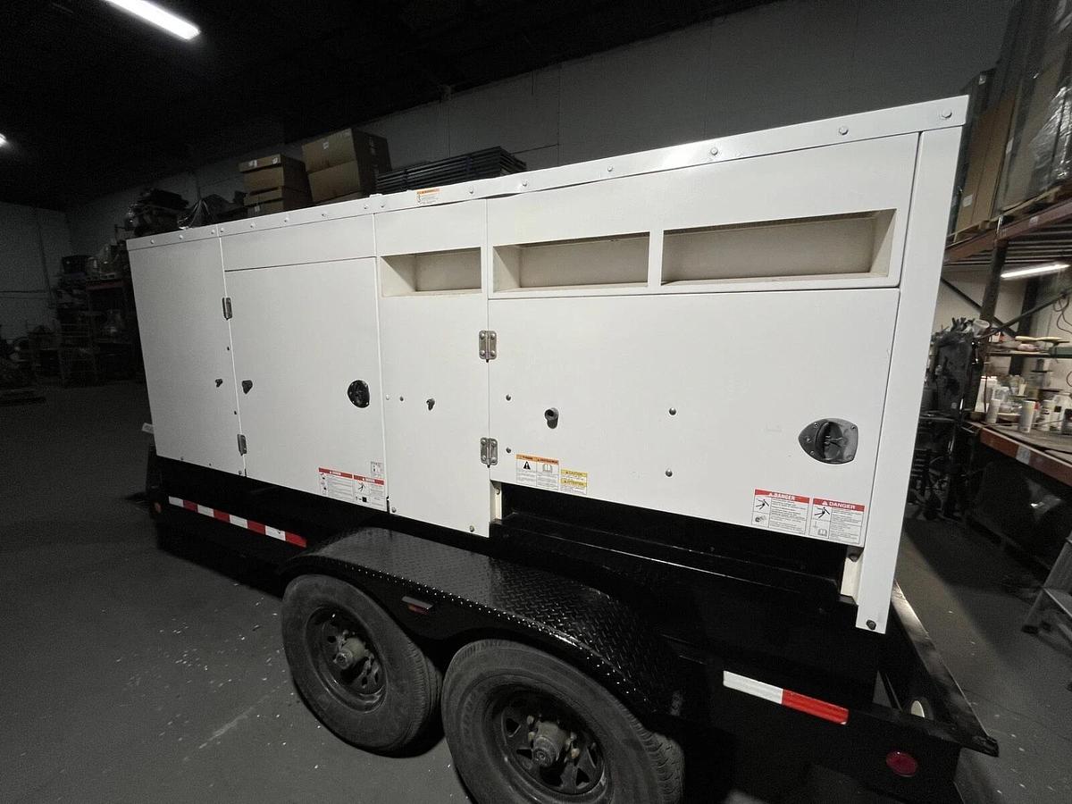 Used 150kw Cummins C150D6R-1402527 Spec. D Mobile Diesel Generator - S/N: D140666342
