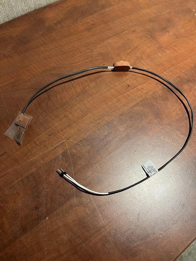 Watlow 13.5V 11W Contact Heater with Thermostat - Cummins P/N: A057Z280