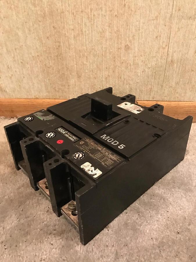 Used 450 Amp General Electric Circuit Breaker | 600V, 3 Pole, 60Hz, TJK636F000