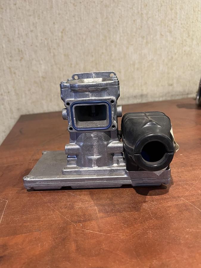 Used Cummins A050R334 Pressure Regulator