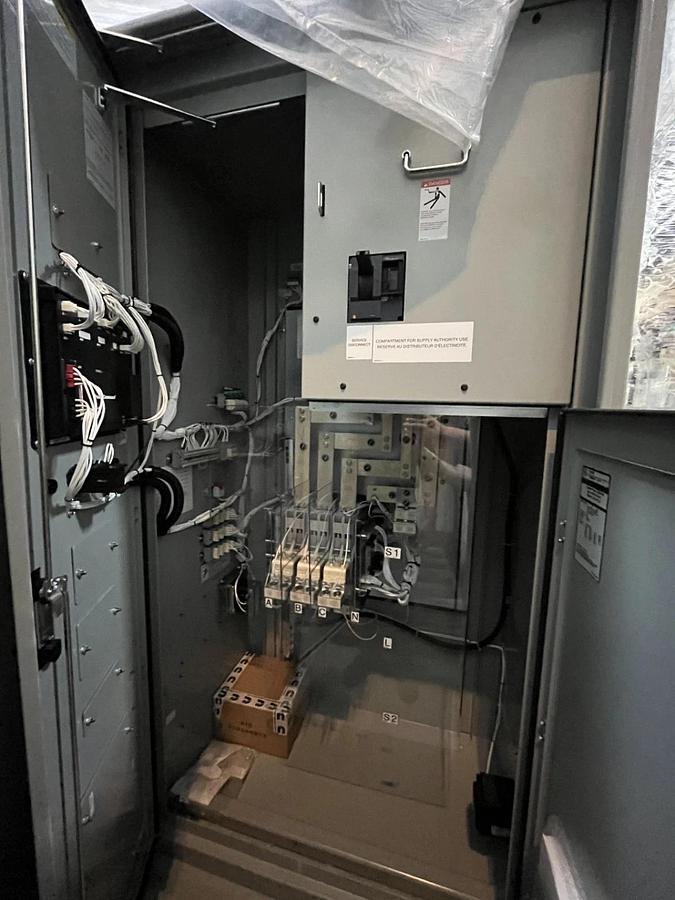 Used Cummins CXTSE Automatic Transfer Switch 400A 480V - D22M067341