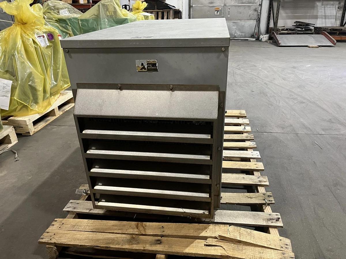Used 150kw 208V 3PH LSH150 / D34084-3 Outdoor Resisitive Load Bank