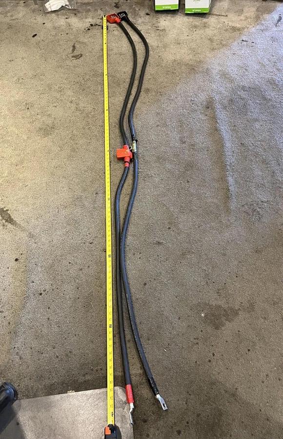 8ft Amercable Triple Termination 4/0 AWG 2KV Battery Cable - 2x Cables (R & B)