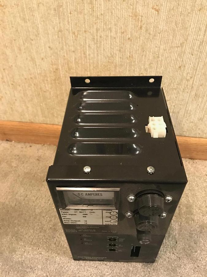 Used Cummins Onan Battery Charger 10 Amp 50 Hz | Part Number: 300-3257-12  300325712
