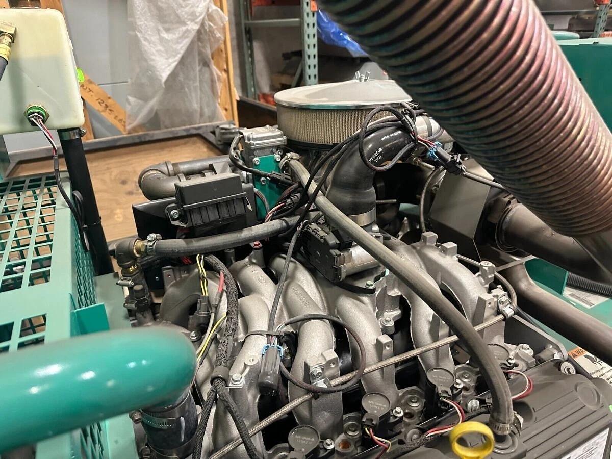 Used 85kW Cummins GGHG Stationary Natural Gas Generator S/N: E140663520