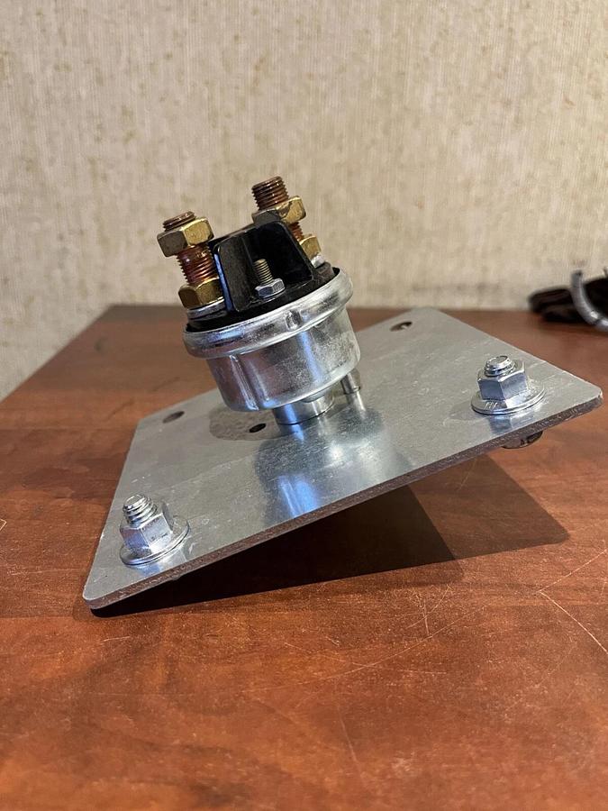 New Cole Hersee Double Pole Disconnect Switch - P/N: 75907