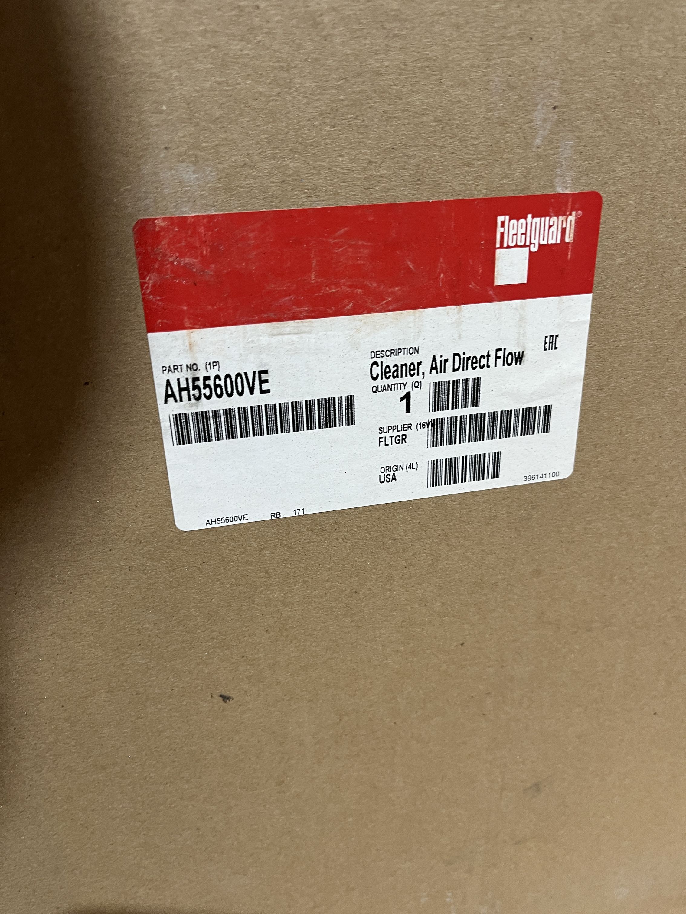 New Cummins Fleetguard Direct Flow Air Cleaner | P/N: AH55600VE / 5289929
