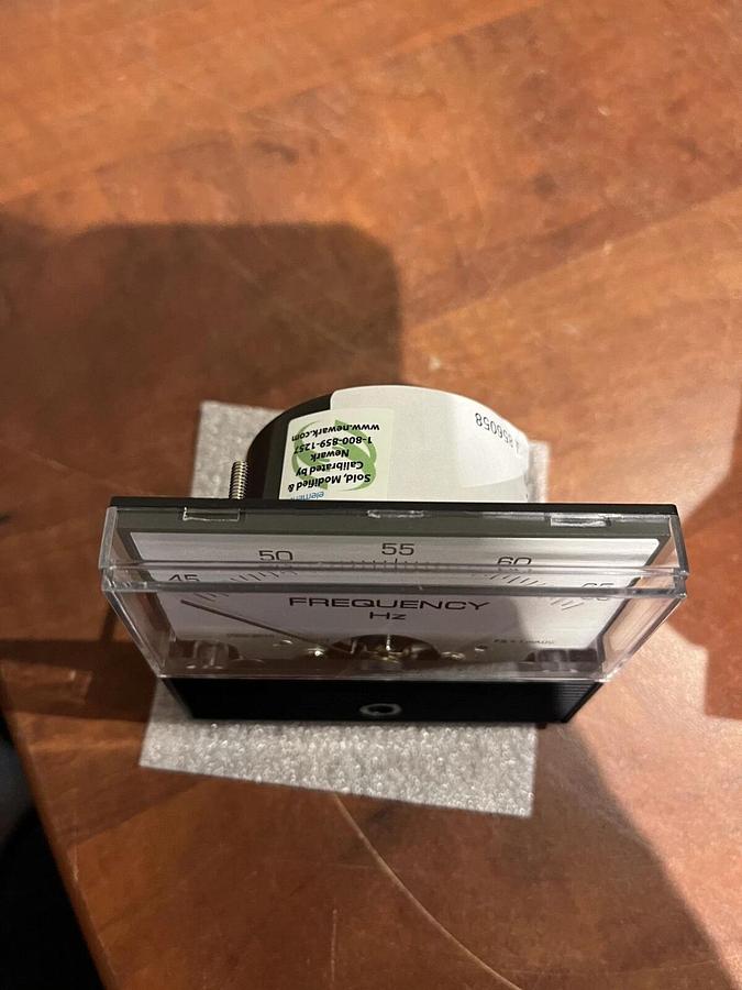 New Hoyt Electrical HST-78/UL 45-65Hz Frequency Meter - P/N: 302-2010