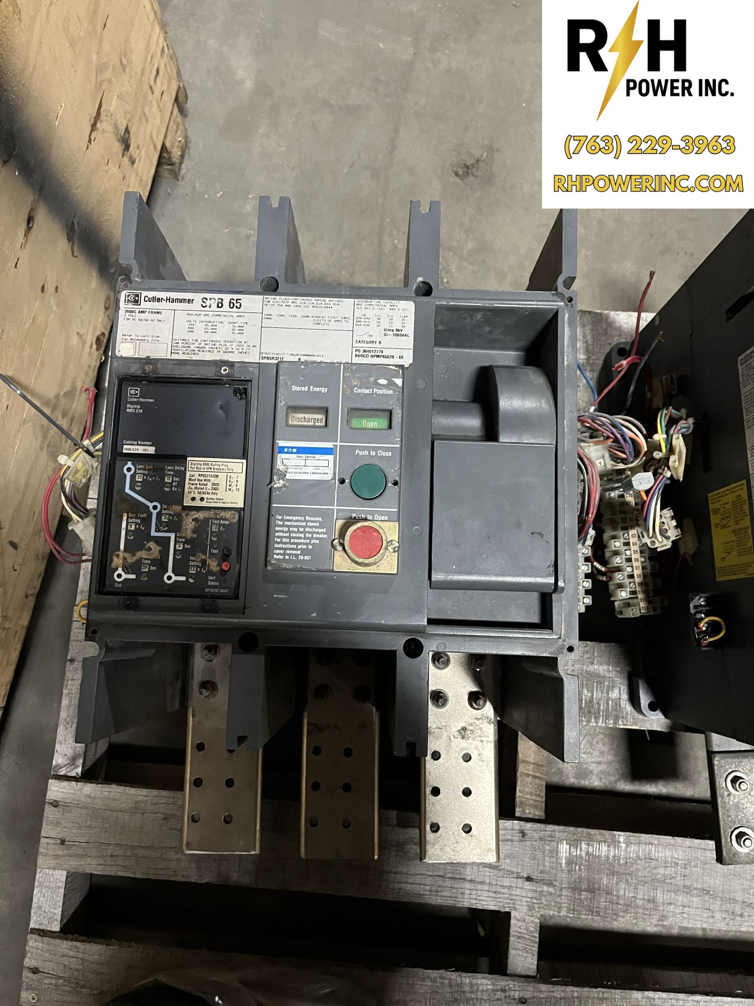 Used Used Cutler-Hammer 2000 Amp 3 Pole SPB65 Circuit Breaker - SPBSR321F-B