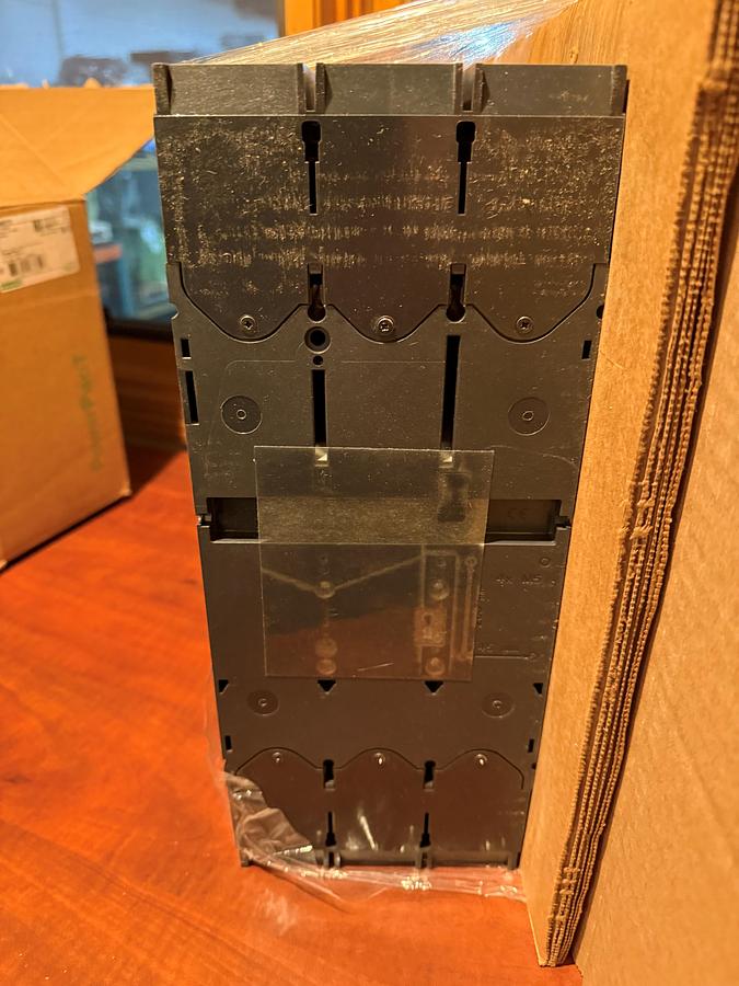 2026 Square D PowerPacT LG400