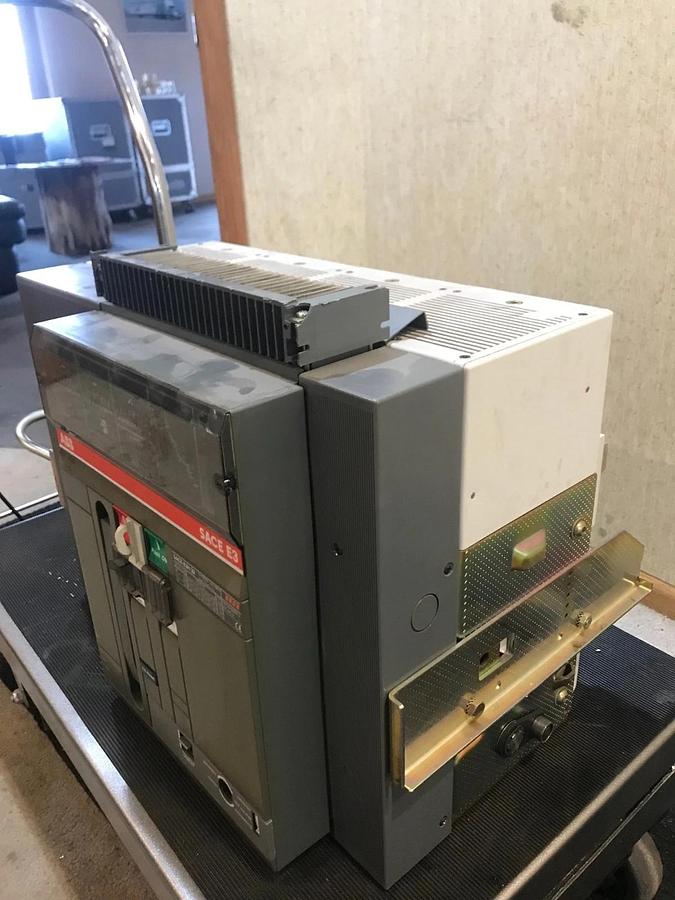 Used 3,200 Amp ABB Circuit Breaker w/ Draw Out Breaker Cradle | SACE E3H 32