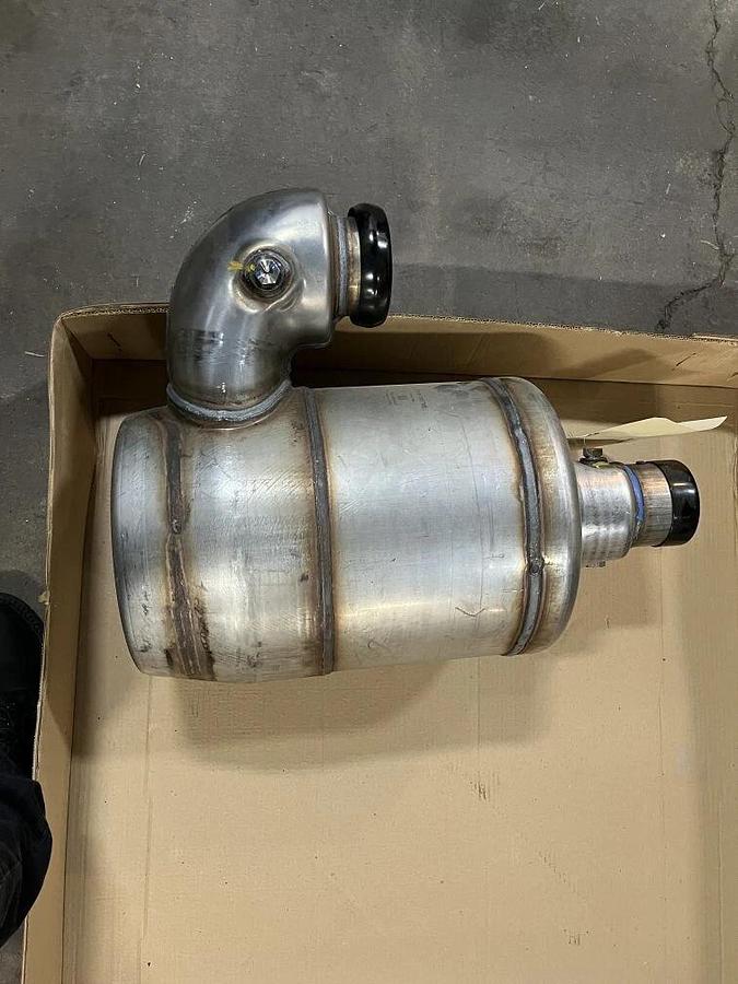 John Deere Selective Catalyst Reduction SCR P/N: RE555854