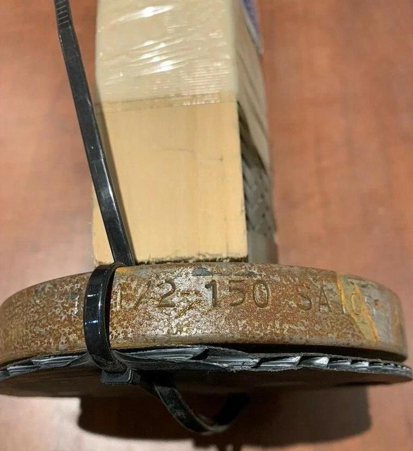 New HM Hose Master 1-1/2" x 12" Fixed X Floating Flange Flex Hose