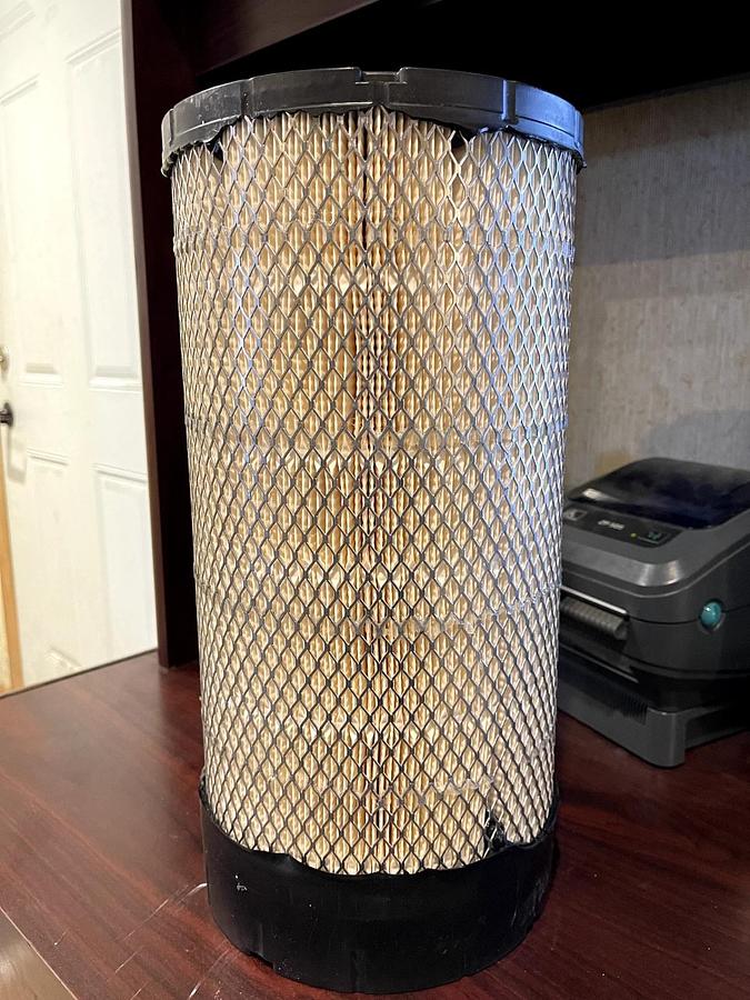 Used Fleetguard AF4175 Air Filter