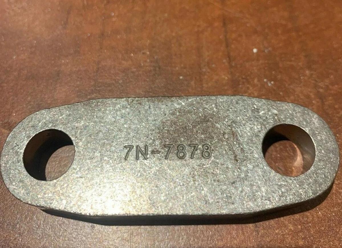 Used New CAT Caterpillar 2 Bolt Flange Cover | P/N: 7N-7878