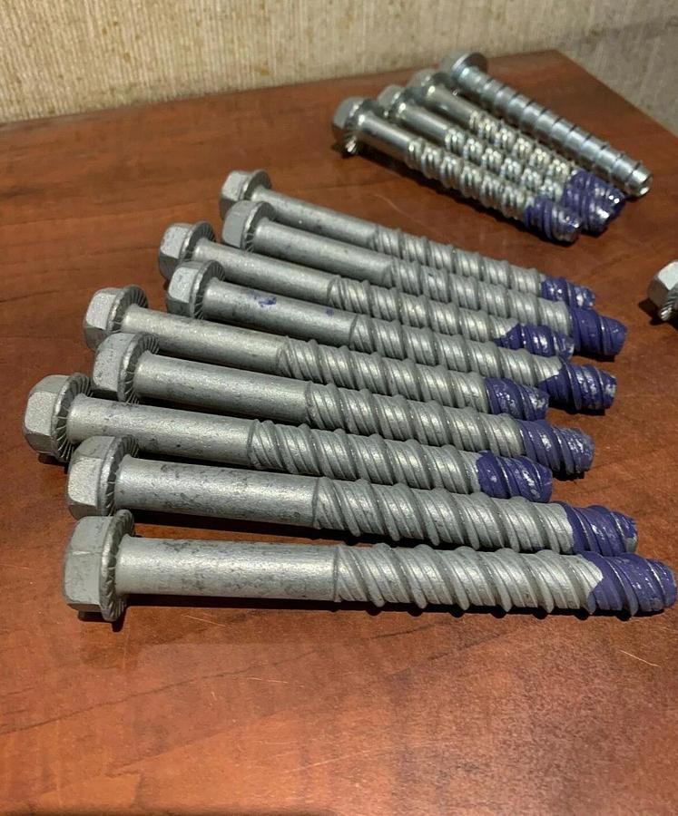 Used (18 Pack) Concrete Anchor Screw Variety Pack - Various Sizes