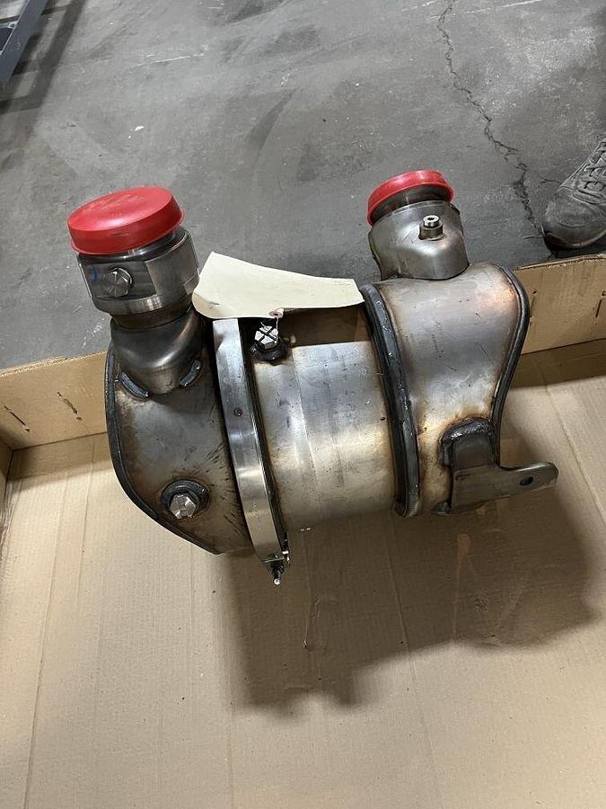 John Deere Diesel Oxidation Catalyst P/N: RE565854