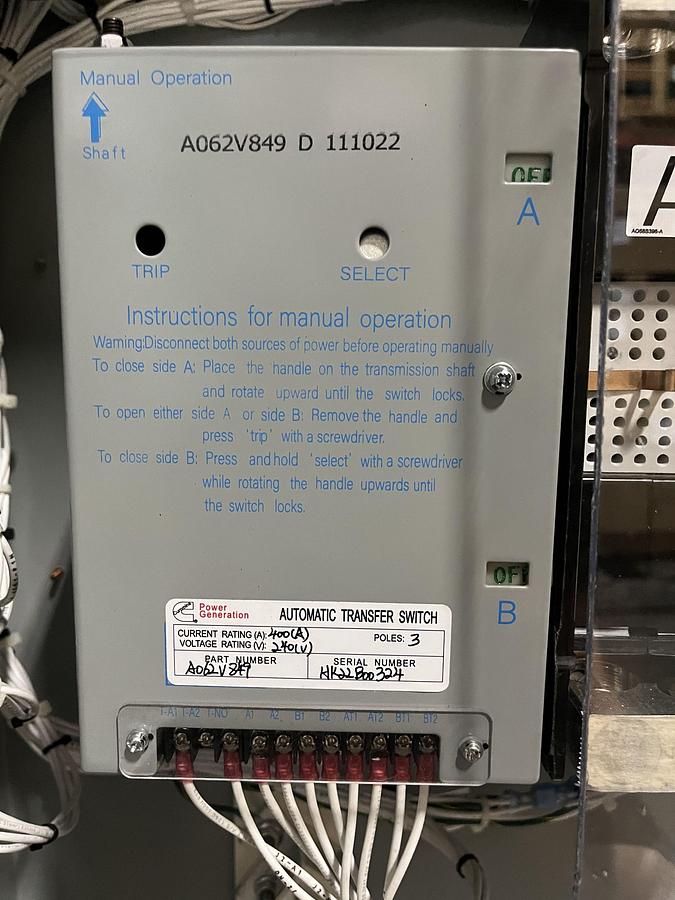 40 Amp 240VAC Cummins CXSB8 Spec. A Automatic Transfer Switch - S/N: D23M225886