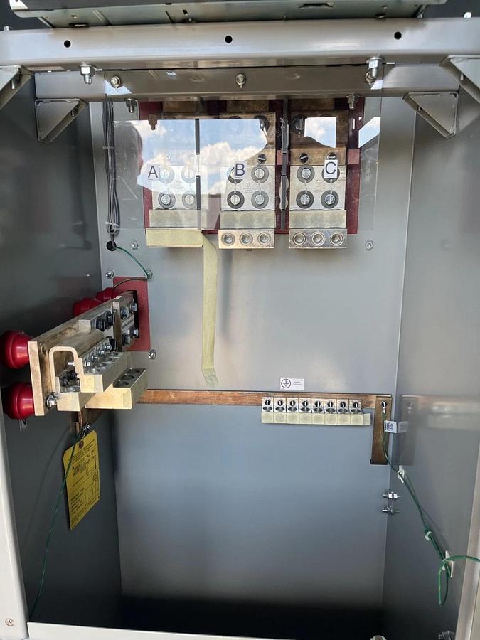 Used 1200 Amp Cummins CXRFSE Automatic Transfer Switch - S/N: C22M060521